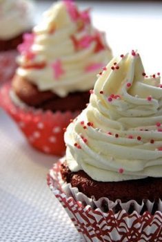 Red Velvet Cupcakes - cupcake recipe from a legendary London cupcake shop. Moist, chocolatey and delicious!