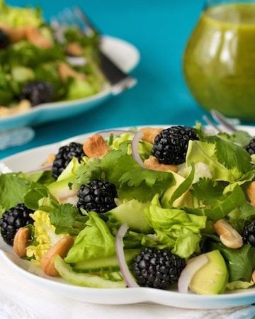 Baby Bok Choy and Blackberry Salad? Flavorful blackberries, crunchy bok choy, cashews and basil-lemon viniagrette - What's not to like about this tasty, healthy salad? Yum!