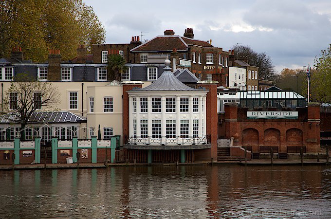Why we love London - the River Thames!