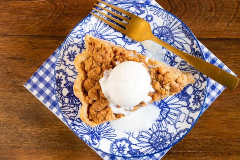12 Easy, Showstopping Thanksgiving Desserts