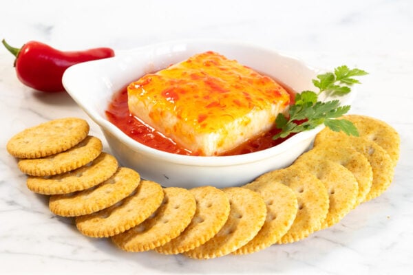 Sweet and Spicy Red Pepper Jelly (with free printable labels for gifts ...