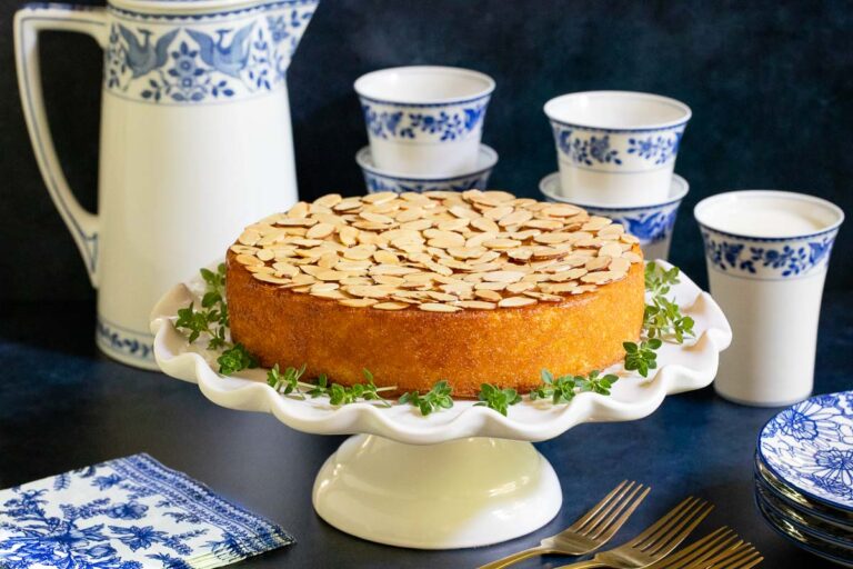 4 Easy Almond Cakes You'll Want to Make on Repeat!