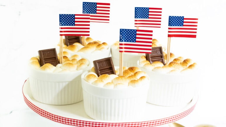 4 Easy, Delicious S'Mores Recipes for Summer Fun!