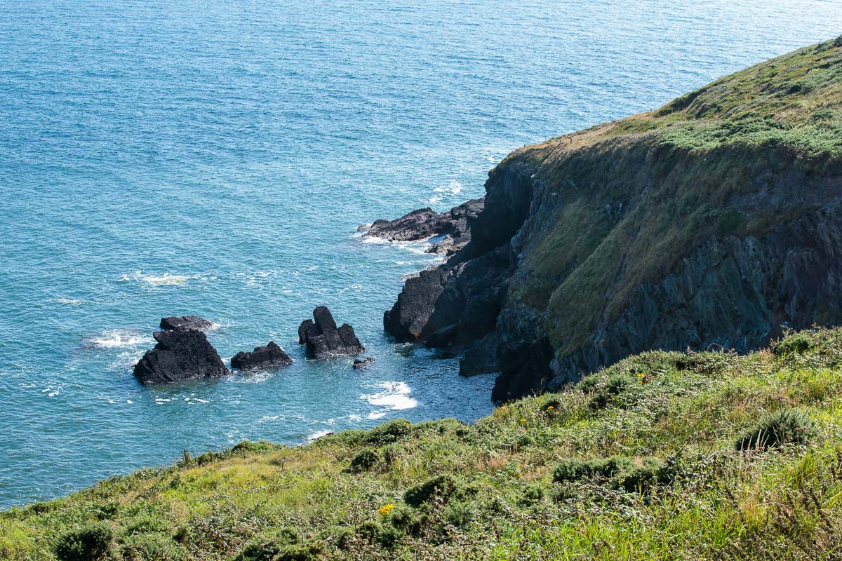 Photo of the cliffs and the Irish Sea on the Ballycotton Cliff Walk.
