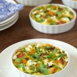Crustless Mini-Quiches with Butternut Squash, Bacon and Goat Cheese - these little individual size quiches are easy, healthy and super delicious!
