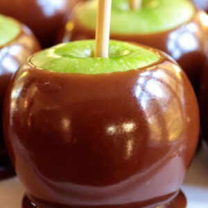 Easy Homemade Caramel Apples
