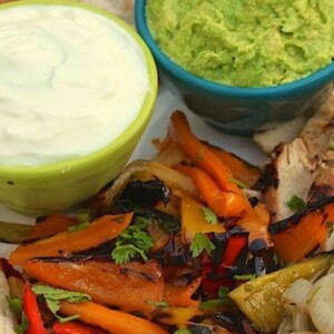 Grilled Chicken Fajitas - thecafesucrefarine.com