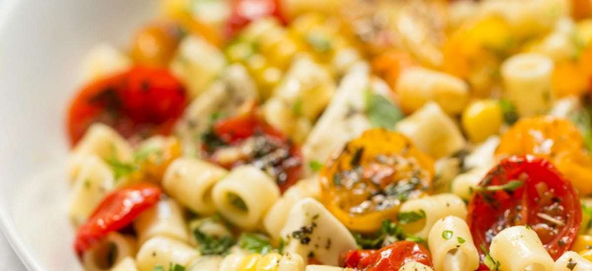 Roasted Tomato and Fresh Mozzarella Pasta - if this delicious pasta could talk it would be shouting "summer"!