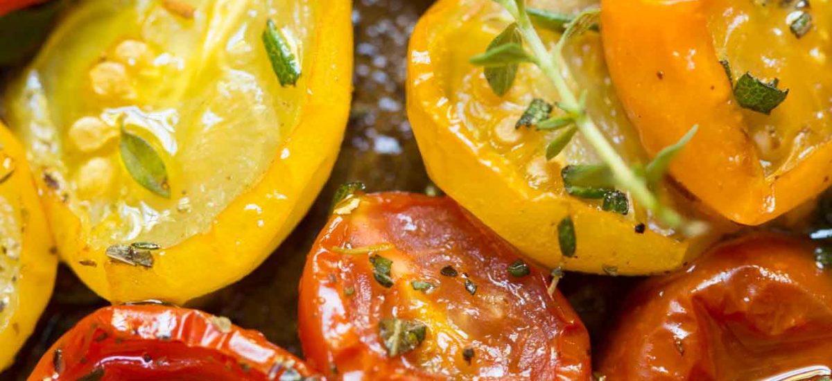 Garlic Herb Roasted Tomatoes - these incredibly flavorful roasted tomatoes are wonderful in salads, pasta dishes, on pizzas, sandwiches and a myriad of other uses! thecafesucrefarine.com
