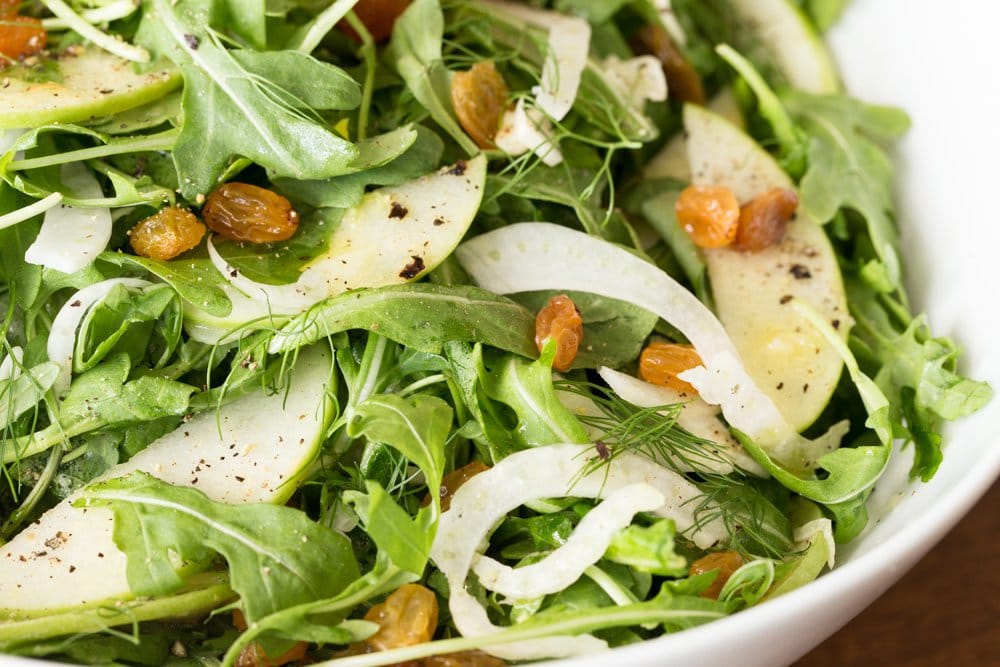 Granny Smith and Fennel Arugula Salad - beautiful and delicious, this seasonal salad is a perfect way to add a fresh touch to all those winter comfort meals! www.thecafesucrefarine.com