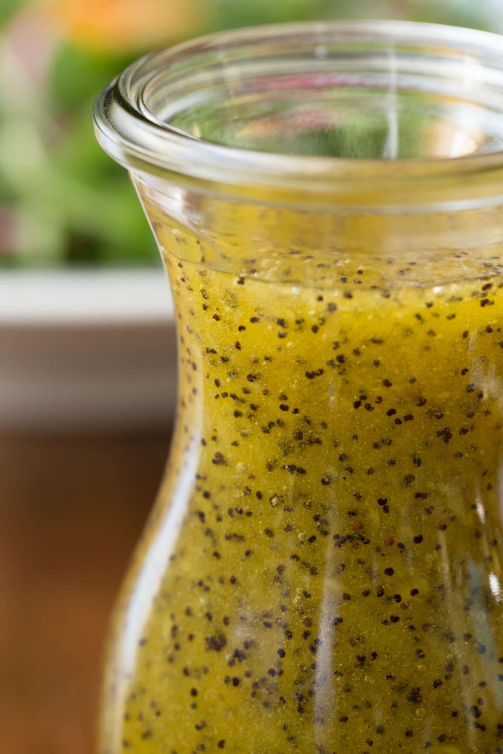 Lemon Ginger Poppyseed Salad Dressing - this super easy dressing transform boring greens to bright fresh and delicious salads.