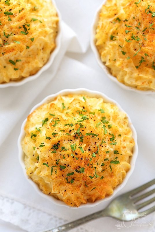These Make Ahead Smoked Gouda Mashed Potatoes are delicious, versatile, great for everyday or entertaining and perfect for eliminating last minute stress!