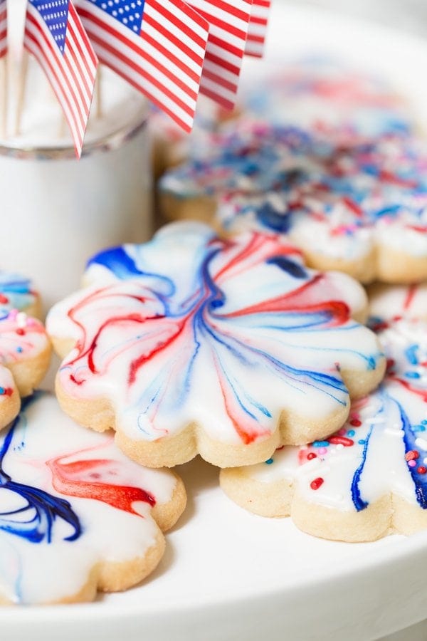 Vertical picture of Red, White, and Blue Glazed Shortbread Cookies