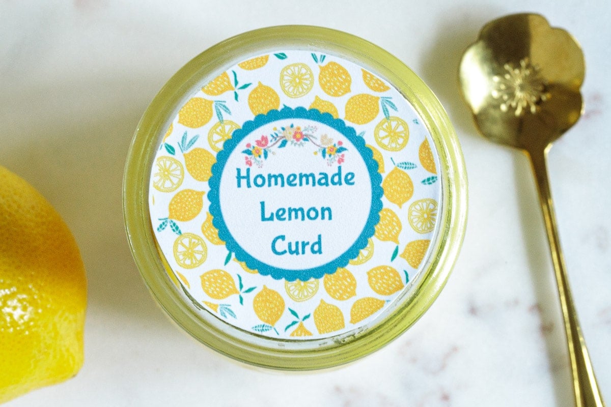 Overhead vertical closeup photo of a Easy Microwave Lemon Curd gift label.