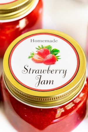 No Fail, Super Easy Strawberry Freezer Jam (free printable labels for ...