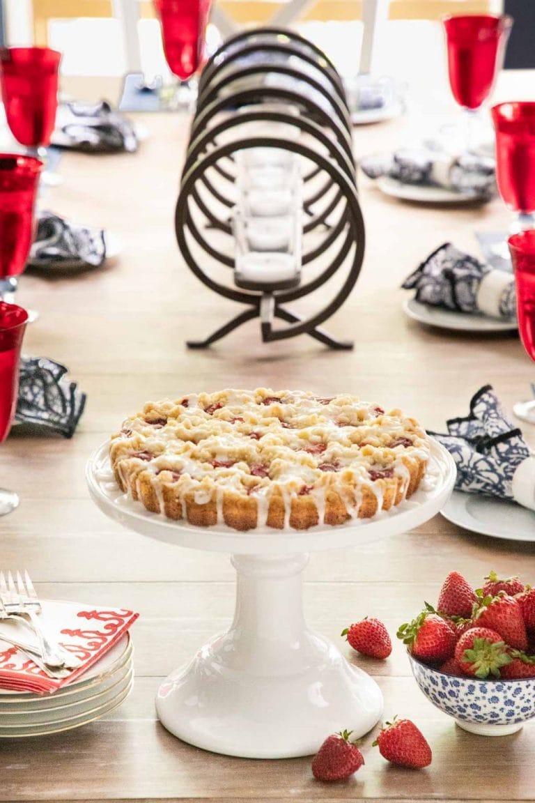 Fresh Strawberry Shortbread Tart