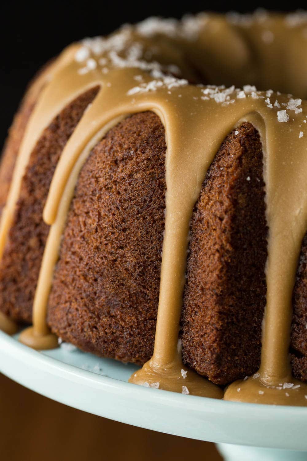 How to Ice a Bundt Cake - an easy video demonstration for making a Bundt cake look as beautiful as it tastes! thecafesucrefarine.com